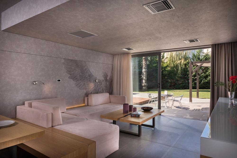 Ikaros Hotel Chania  Bagian luar foto